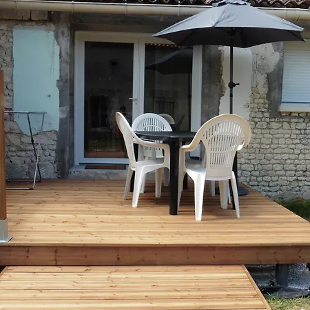 3 La Vigne Est Belle Pour 1 à 3 Personnes Casa de Férias Lagarde-sur-le-Ne